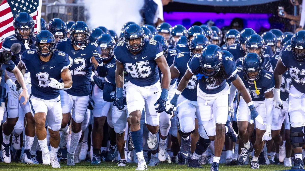 TerranceJr's tweet image. Beyond blessed and grateful ! University of Connecticut Offered!  @UConnFootball 
@CoachNCole 
@DemathaFootball 
@BlairAngulo @BrandonHuffman @TheUCReport
@adamgorney @coach_Tgrant @5thquarternews