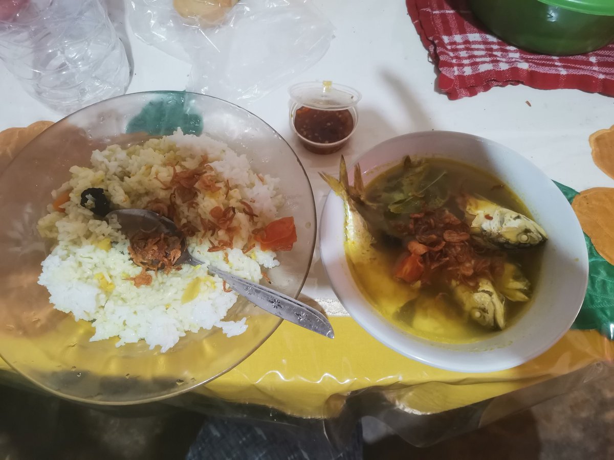 Habis nyemplung makan pinang kembung~😁