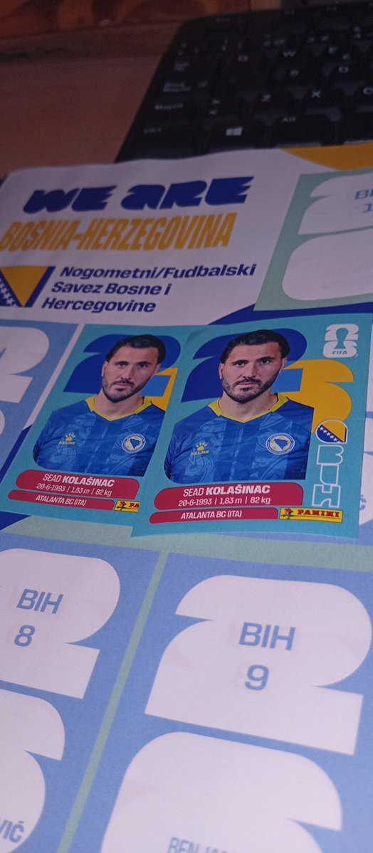 QuitunismoEcAKD's tweet image. De 3 sobres que compre cuál era la probabilidad de que toque un repetido? 😔👌
#Panini #Album
