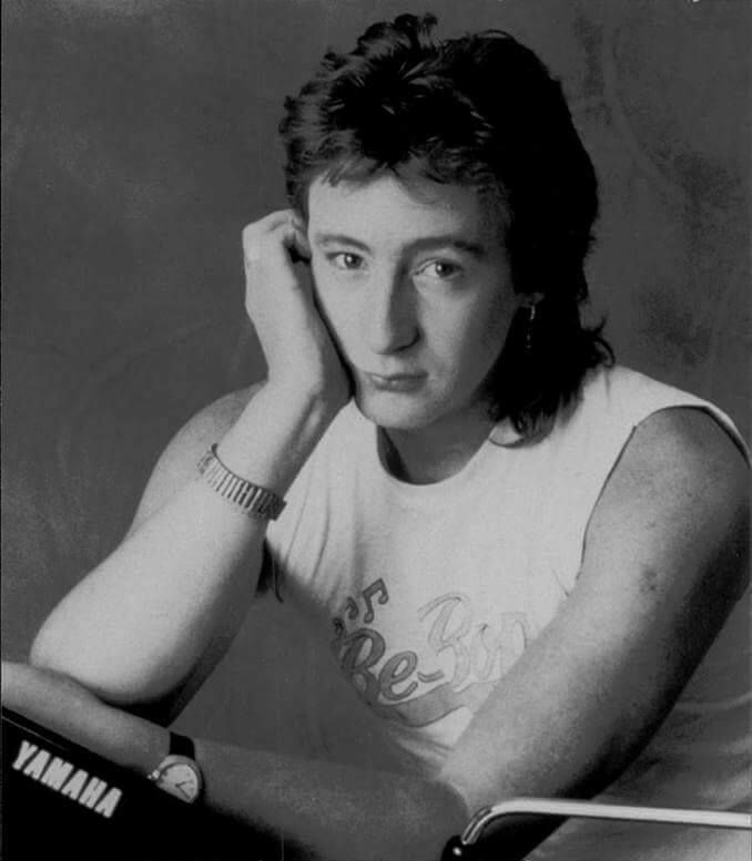 <a href="/POLYsERY/">🪲//MACCA LENNON*✦</a> god he is a prince
