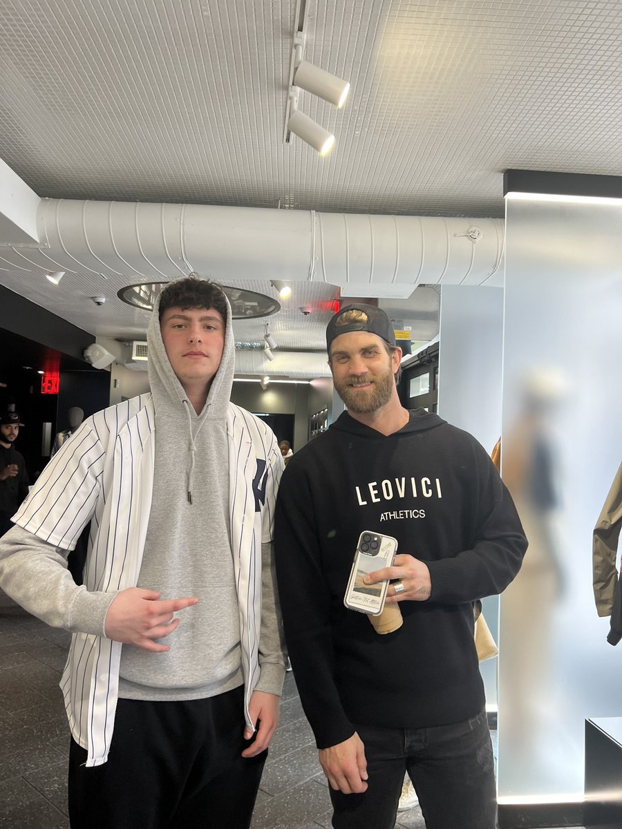 Greg tweet media