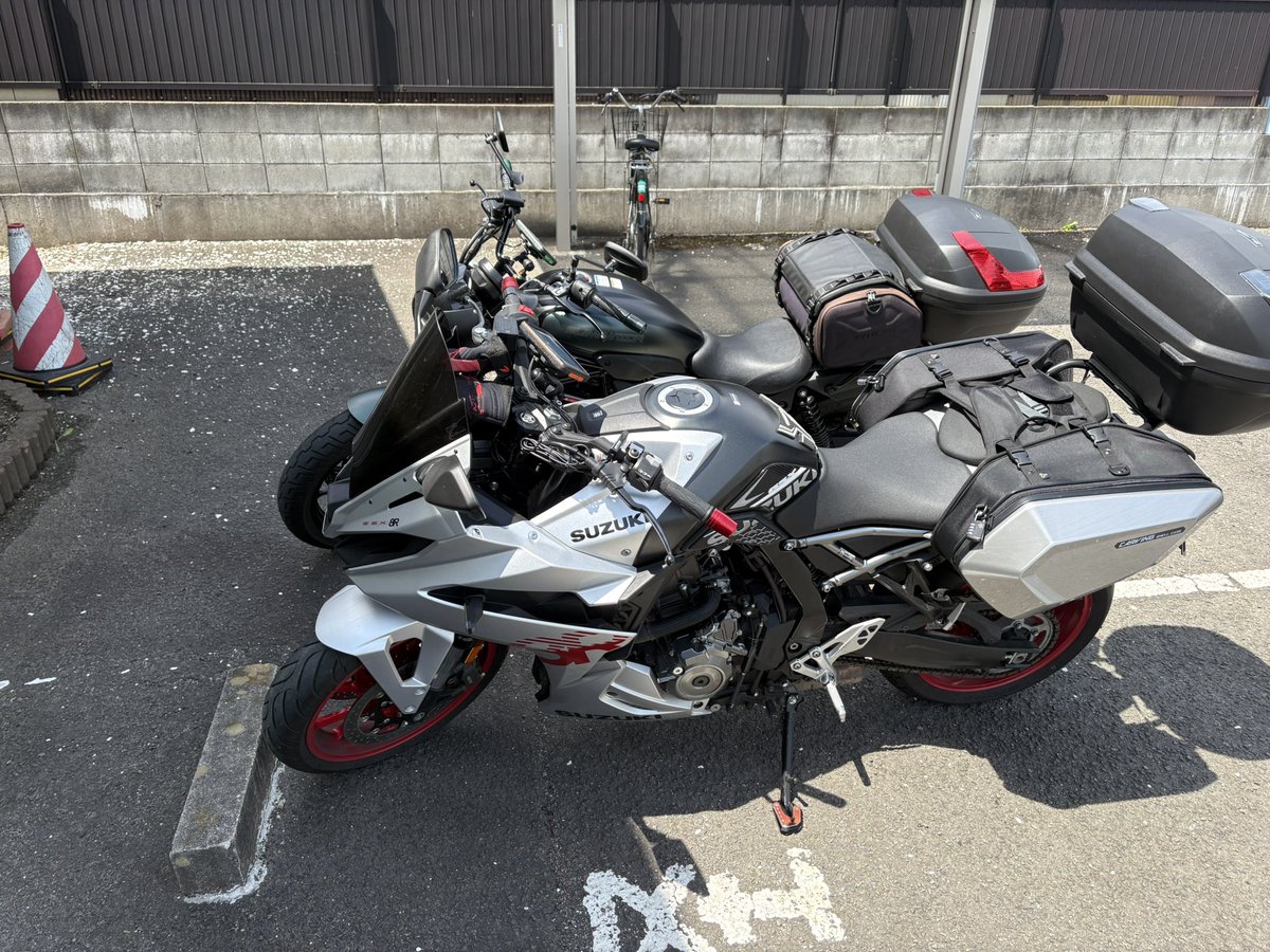 hirokaPapa's tweet image. #亘理町 #海仙
ほっきめし定食とえびめし定食
どちらも美味しかったです♪
前回休業だったので、リベンジできて嬉しい😃

#bike #touring #suzuki #gsx8r #gsx800f #kawasaki #eliminator #eliminator400se #バイク #ツーリング #夫婦ツーリング #スズキ #鈴菌 #カワサキ #エリミネーター