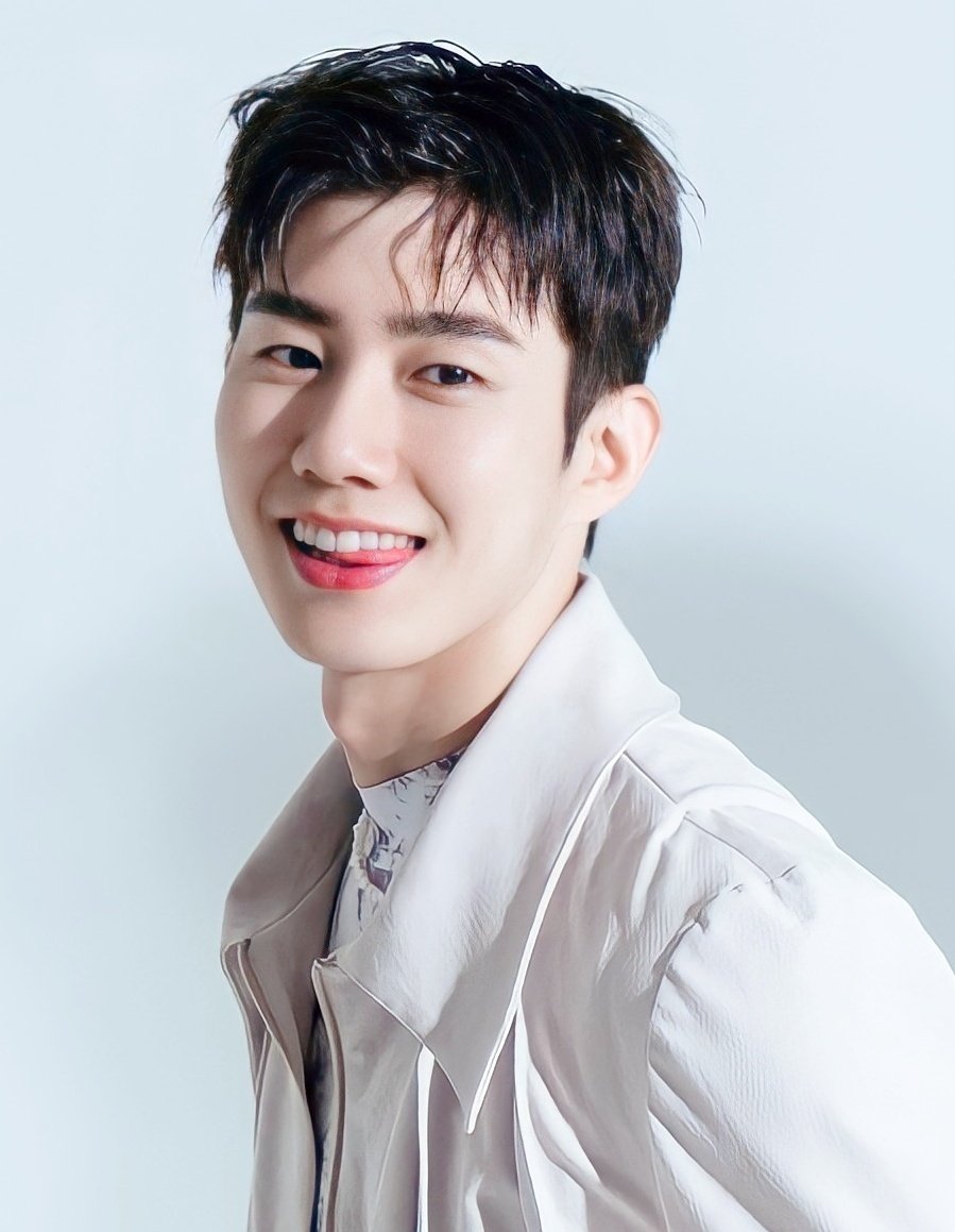 잇힝◕‿◕ tweet media