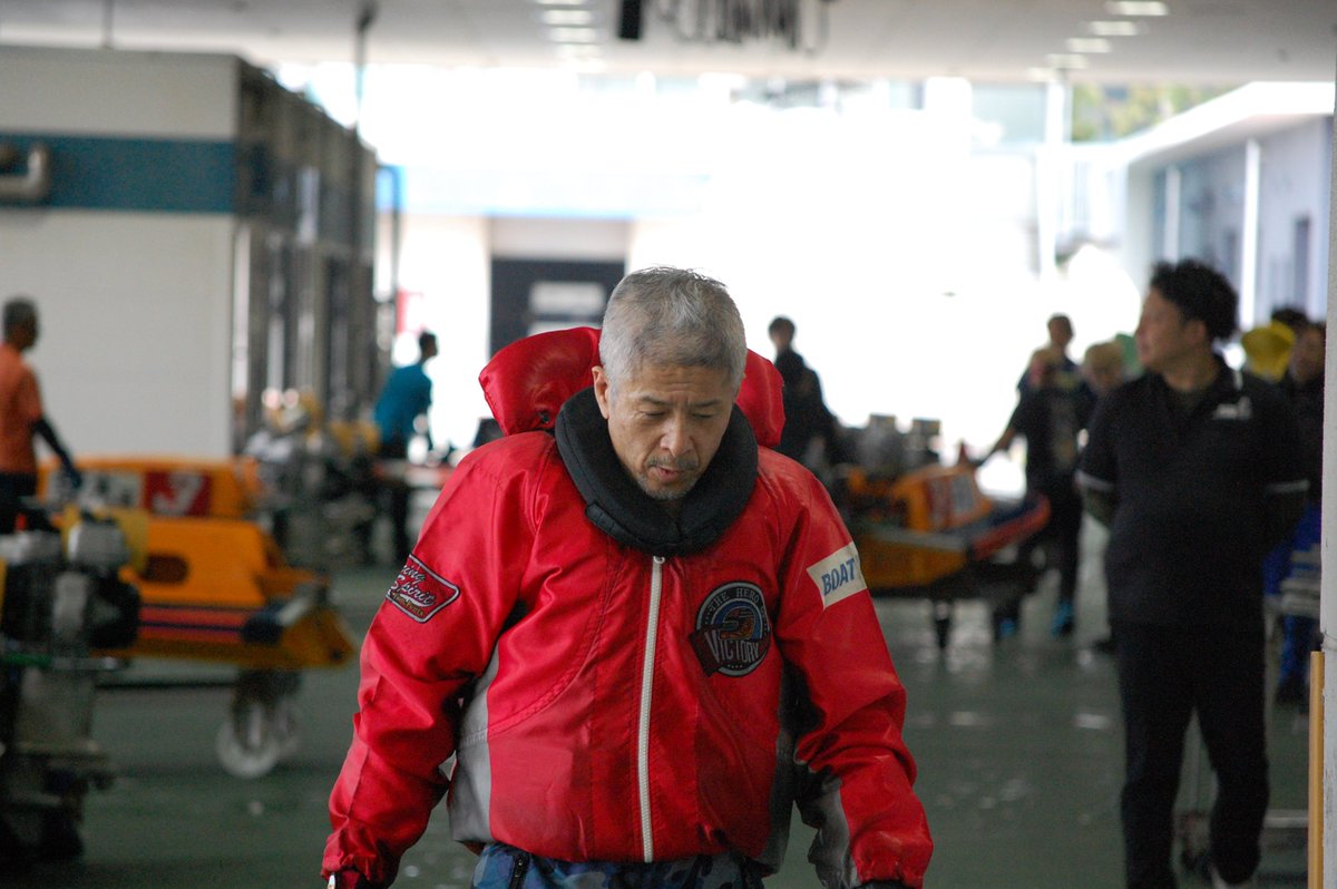 daily_boatrace's tweet image. 【＃ボートレースとこなめ】
＃チャンピオン大会

　初日２Ｒは３ー１－６で早くも３連単２万円台の万舟決着。１着で高配提供の清水紀克は「たまたま。でも押し感があるし、バックの伸びも良かった」と笑顔。２日目も激走必至だ。

　＃ＢＯＡＴＲＡＣＥ　＃ボートレース　＃清水紀克