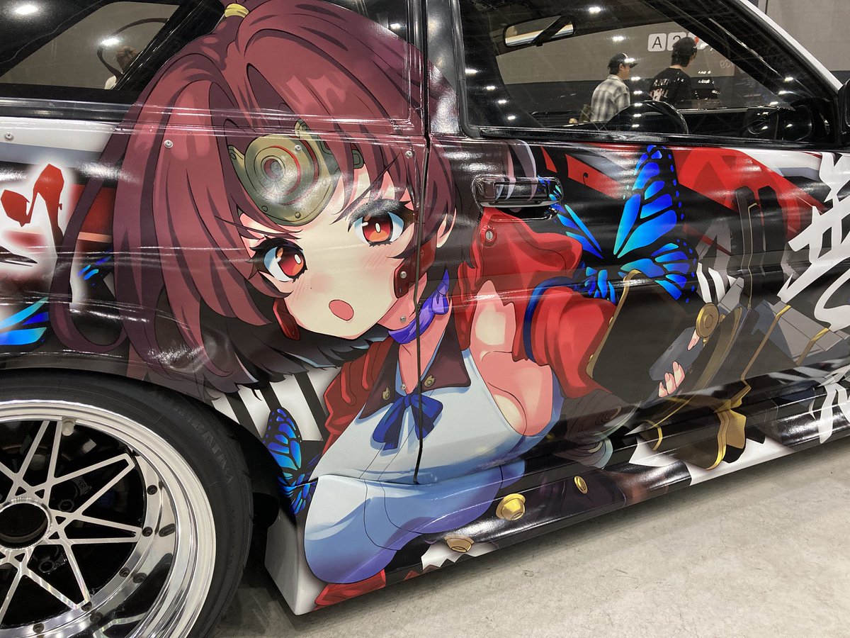 しま tweet media