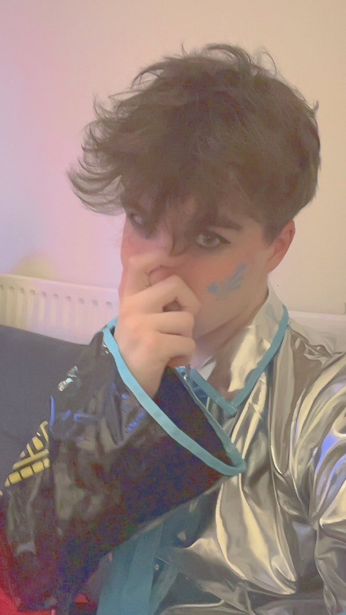 biblically accurate twink🩶 tweet media