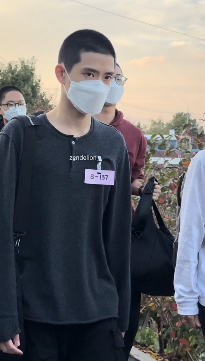 ❥ อีเมี้ยน | • 𝗺𝗶𝗮𝗻𝗯𝗮𝗯𝗲 •∙☁︎ tweet media