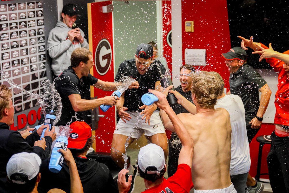 UGAtennis's tweet photo. Nothing like a locker room celly after punching your ticket to the Super Regional! 👏

#GoDawgs https://t.co/rNte64nGb4