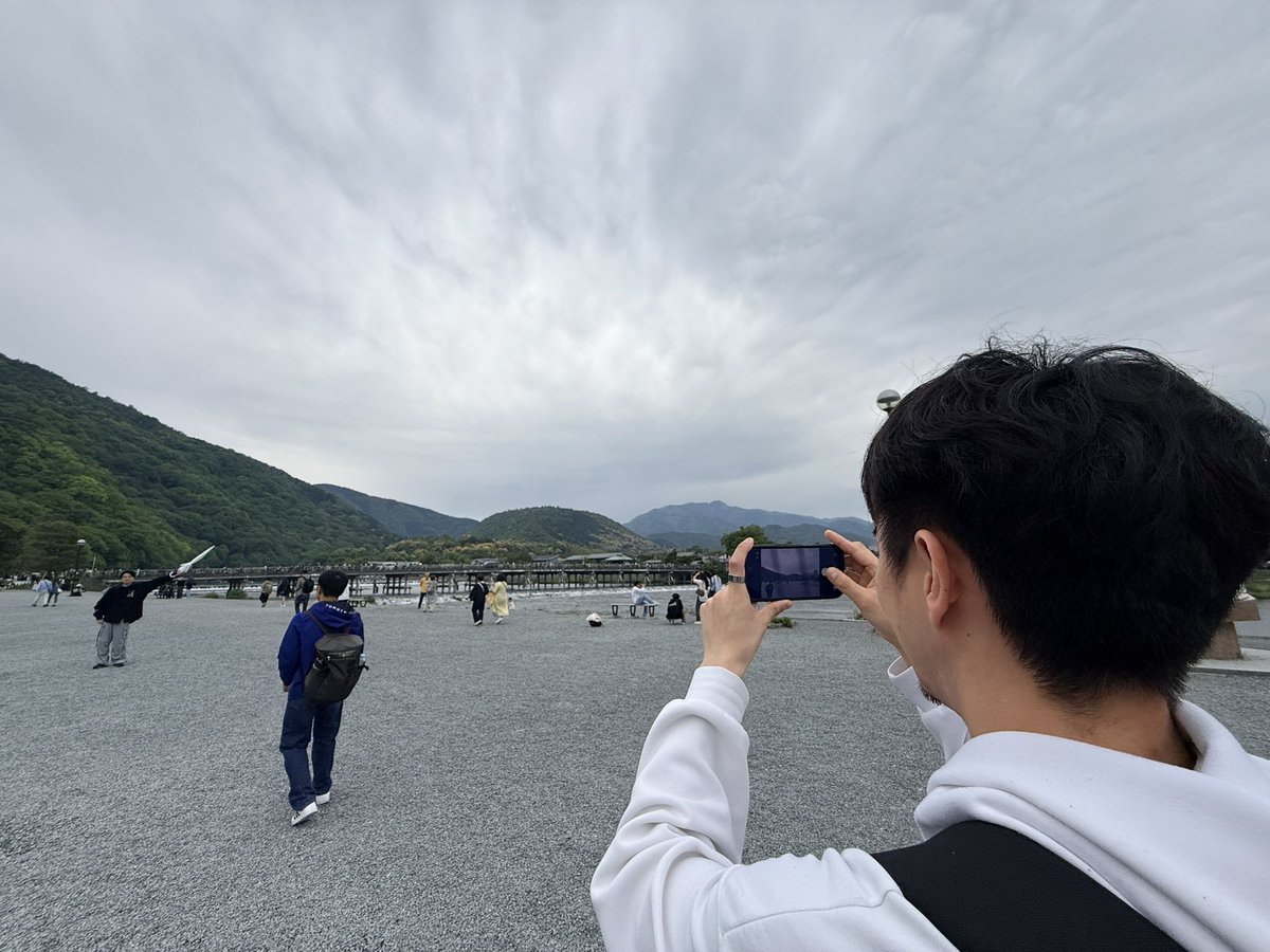 りょうすけ tweet media