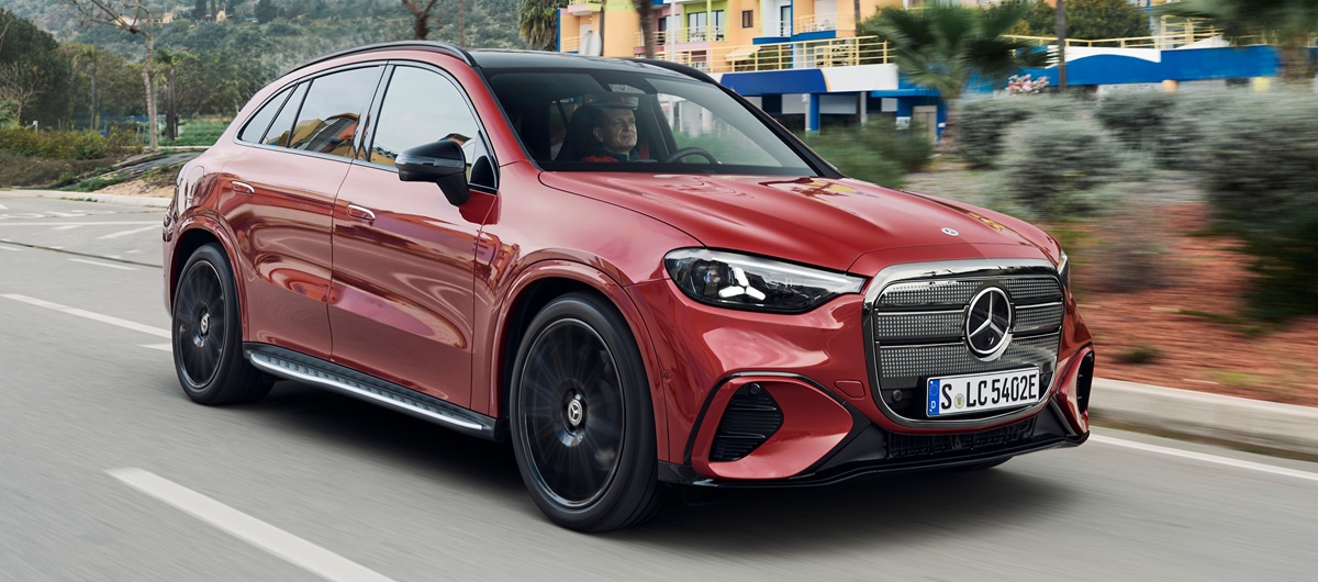 Mercedes-Benz Life tweet media