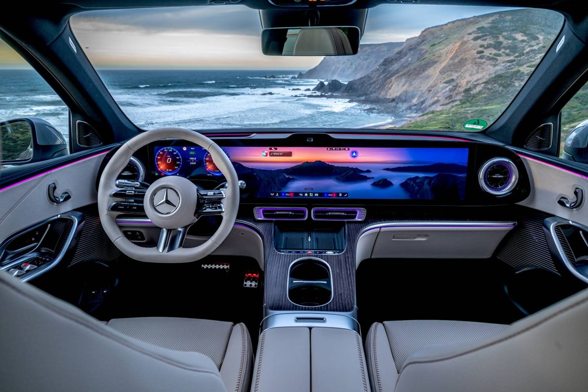 Mercedes-Benz Life tweet media