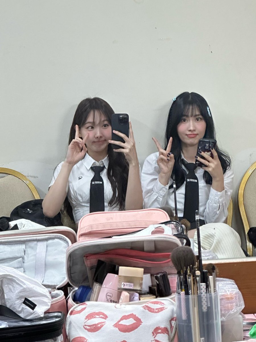 𝐂ān𝕕yfl𝕠ss ୨୧ 𝐌i𝕨a! tweet media
