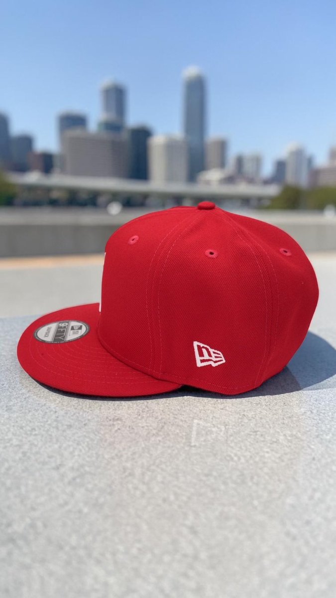 myhatstop's tweet photo. Seattle Mariners New Era Red With Basic Logo 9FIFTY Adjustable Snapback Hat

⁠
Available now online,Southcenter and Federal Way
⁠⁠
Call for Availability
Online: https://t.co/k06OpRCrrT⁠
https://t.co/GHIXEyva9J

In-store: Federal Way, Southcenter 

Link to buy hat:

https://t.co/l6DpceN2im

#SeattleMariners, #Mariners, #MLB, #BaseballHat, #Snapback, #NewEra, #9FIFTY, #TeamGear, #MLBGear, #SportHats, #BaseballCaps, #FanGear, #SeattleSports, #PNWSports, #MarinersNation, #MarinersFans, #RedHat, #TeamColors, #AuthenticBaseball, #CapCollection, #CapGame, #HatLovers, #SportsApparel, #UrbanFashion, #StreetStyle, #FanStyle, #GameDayOutfit, #SupportYourTeam, #HatDrop, #SportsFashion