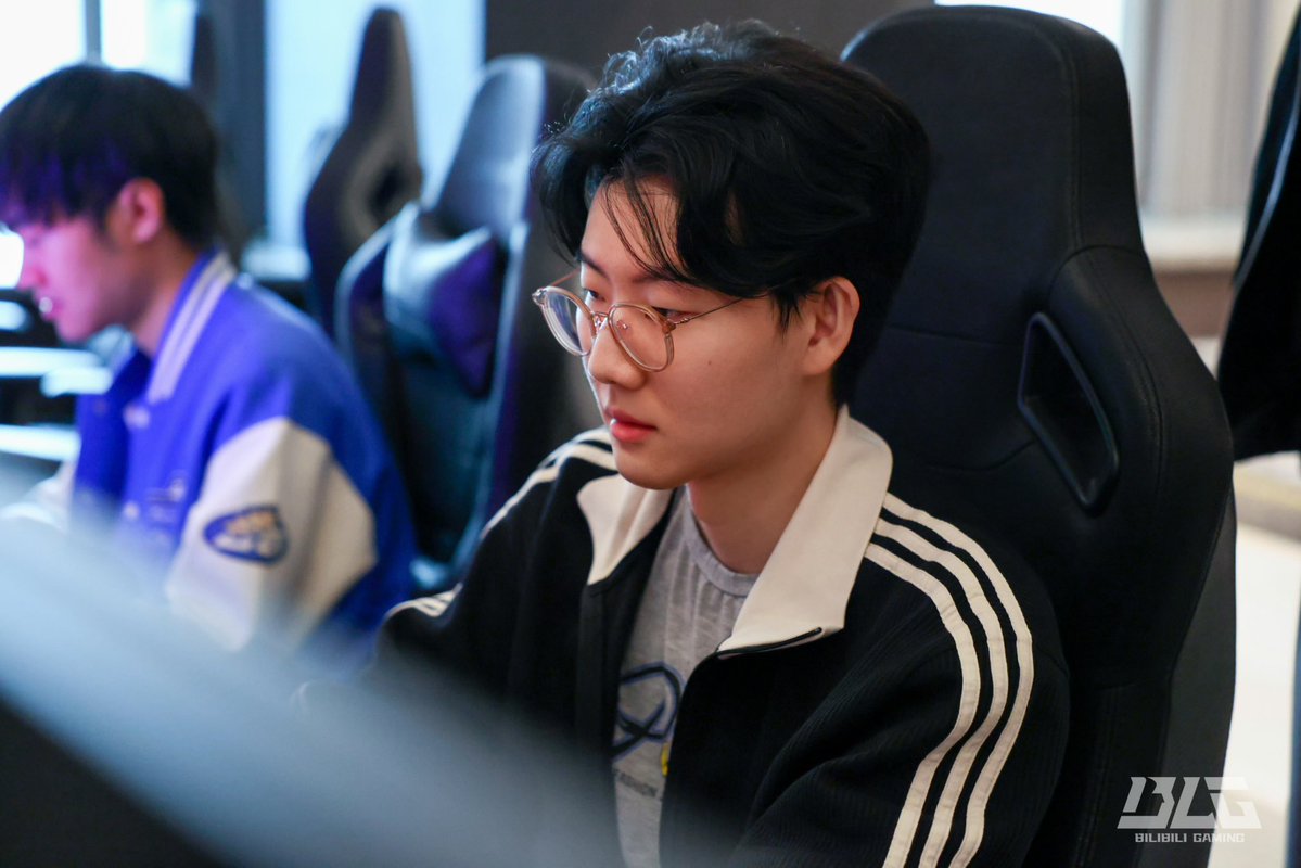 이핀 tweet media