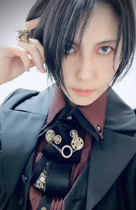 さっきの、アンクのタジャドルバンダナ 実は異世界転生した古のヲタクごっこした時に頭に巻いていたw(手元にあったそれっぽい赤いバンダナがそれしか無かったのでw) ※本題と関係はないんだけど自身の名誉のために古のヲタクの姿じゃない時のも載せときますw