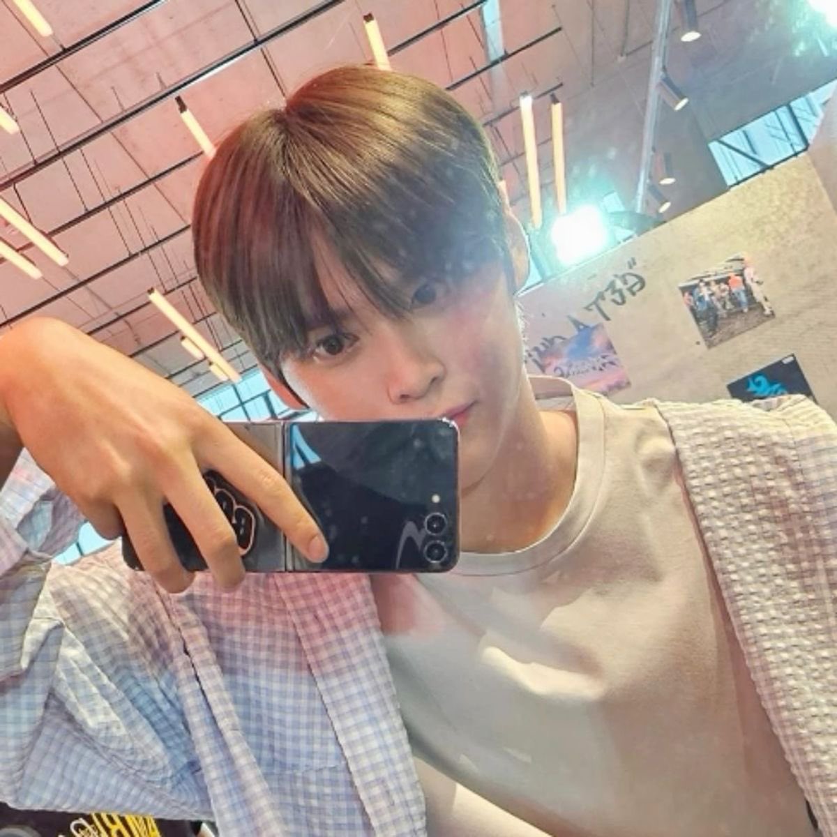 성은 tweet media