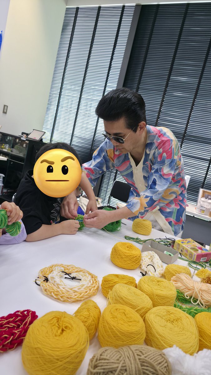 ｢SUTENAI｣ ハンドメイドアップサイクルブランド tweet media