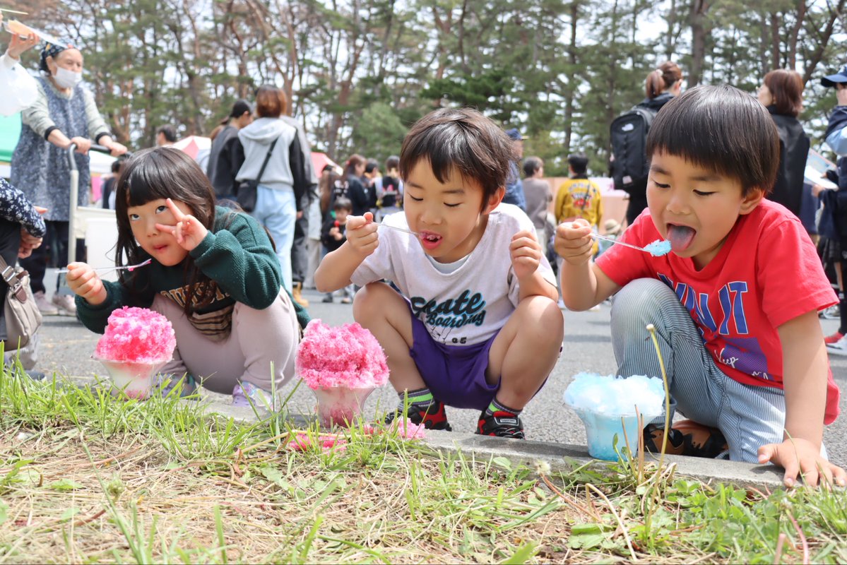【大船渡碁石海岸観光まつり開催中✨️】
多くの方にご来場いただき、賑わいを見せています‼️
迫力あるステージイベントも大盛り上がり！✨
碁石観光まつりは今日と明日、2日間の開催です！
碁石海岸レストハウス前駐車場へ、是非お越しください‼️

観光交流課