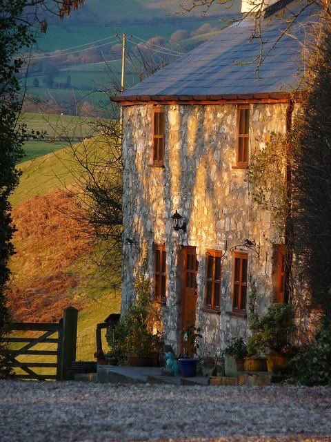 moraimauy's tweet image. Beautiful Sunset! 

                       Llansilin 

                       #Wales