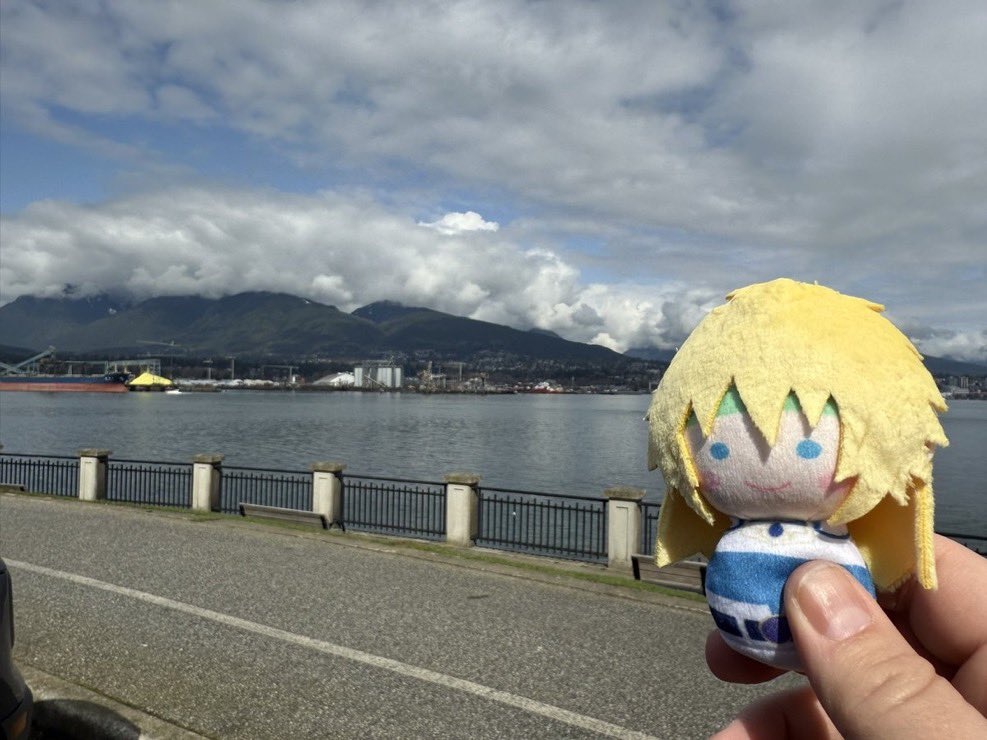TIL the word “oshikatsu”. Hah, is that what I’ve been doing? I call Lil’ Stahn my travel companion. In the past year or two, he’s been to Newark, Seattle, Vancouver, Tampa…

Where to next, Stahn? どこへ行く？