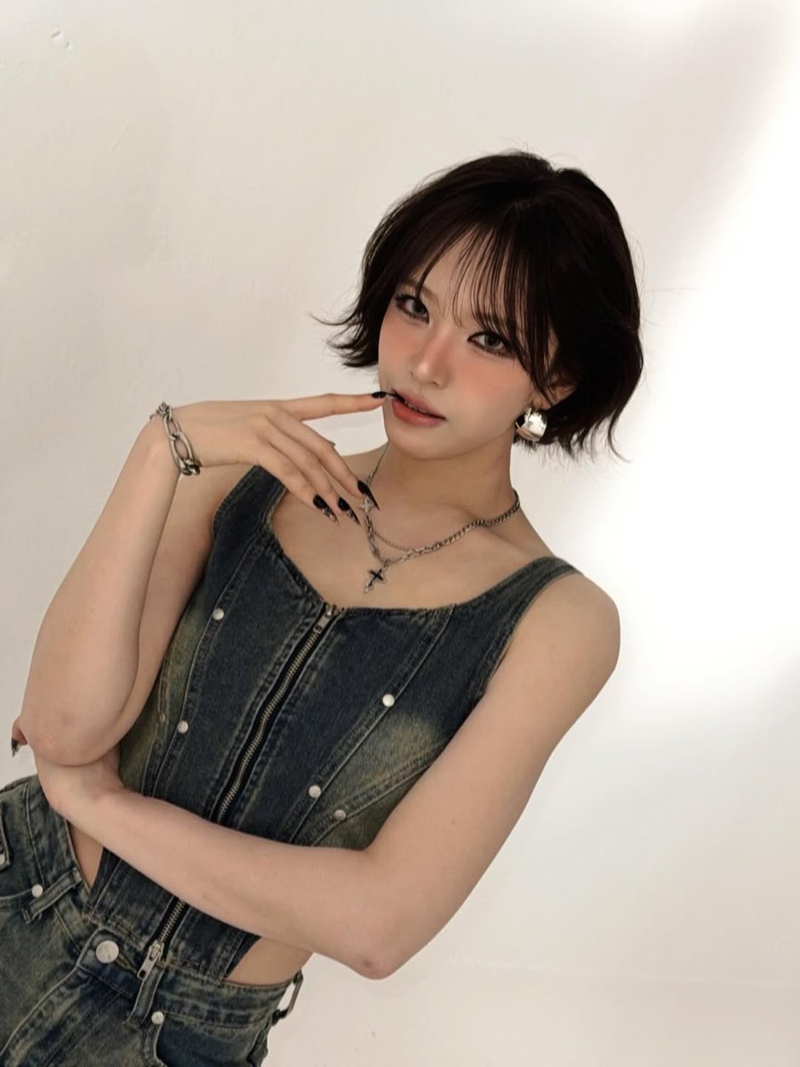 moonsua pics tweet media
