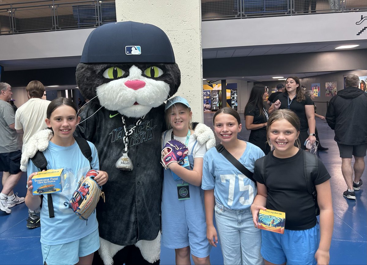 BobbyOlszewski's tweet photo. What a fun afternoon at Tropicana Field for the @RaysBaseball game. Reagan and her cousins got to be on the field to meet Brett Phillips and Jonathan Aranda. They are all official members of the Rays Rookie Kids Club. Of course they visited with Raymond &amp; DJ Kitty. @MLB https://t.co/LZI9Uwszxo