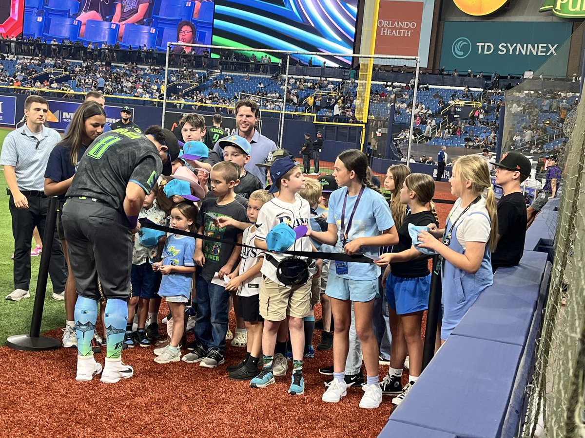 BobbyOlszewski's tweet photo. What a fun afternoon at Tropicana Field for the @RaysBaseball game. Reagan and her cousins got to be on the field to meet Brett Phillips and Jonathan Aranda. They are all official members of the Rays Rookie Kids Club. Of course they visited with Raymond &amp; DJ Kitty. @MLB https://t.co/LZI9Uwszxo