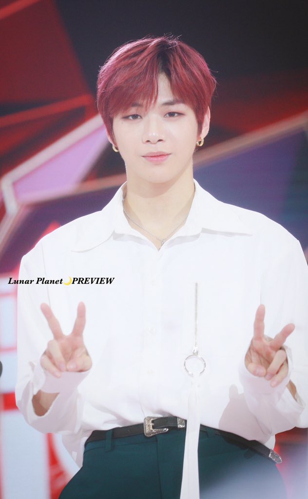 WithKDN_TH's tweet image. D-463

이렇게 장난스럽게 웃어주면
심장이 가만히 있을 수가 없어. 💓

#강다니엘 #KANGDANIEL #คังแดเนียล @kd_officialx

(2018.12.10)