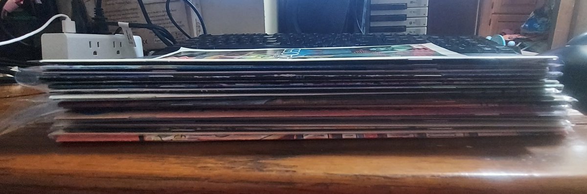 _Zelken_'s tweet photo. FREE COMIC BOOK DAY!!!
Purchased the ones in the third pic but they were free in my heart of hearts https://t.co/6tHnOIgChJ