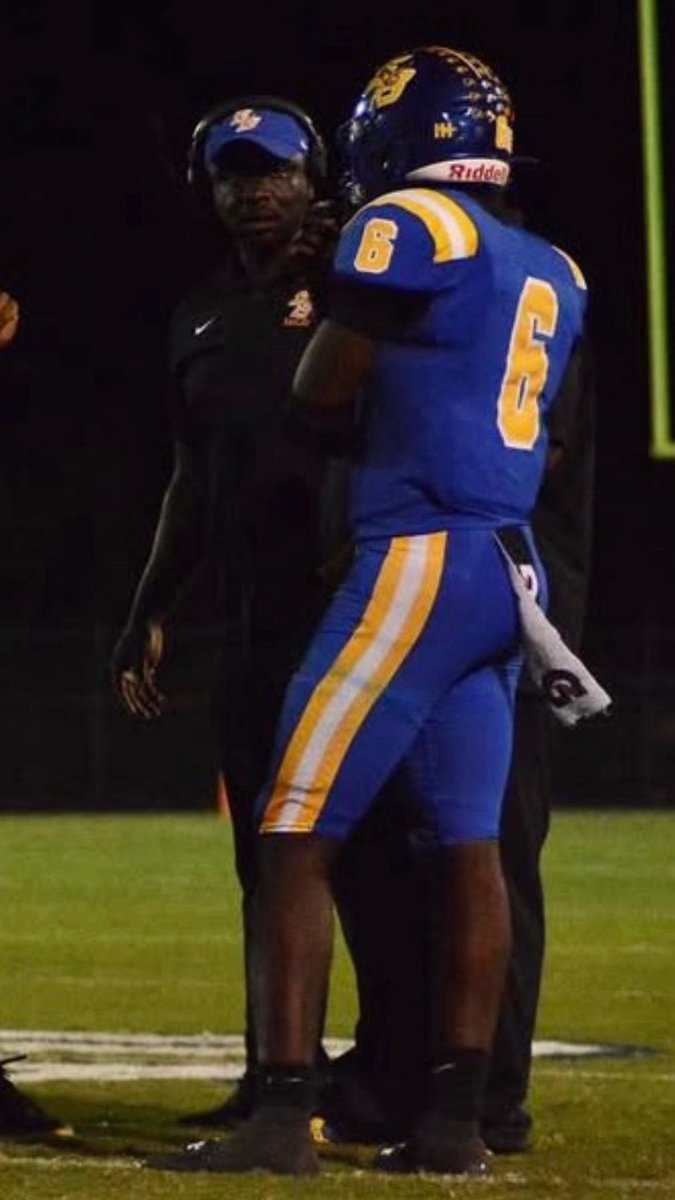 bowman_nyren's tweet photo. I will be recognized soon !! ⏳ C’O 27 , LB/WR
GPA📚: 4.2
🏫 : Scott’s branch high school
#RIPMyPops🕊️🖤 https://t.co/ZQIN7ogWgs