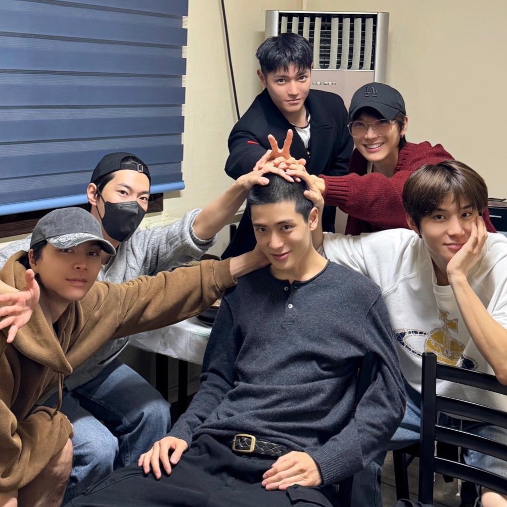 단 tweet media
