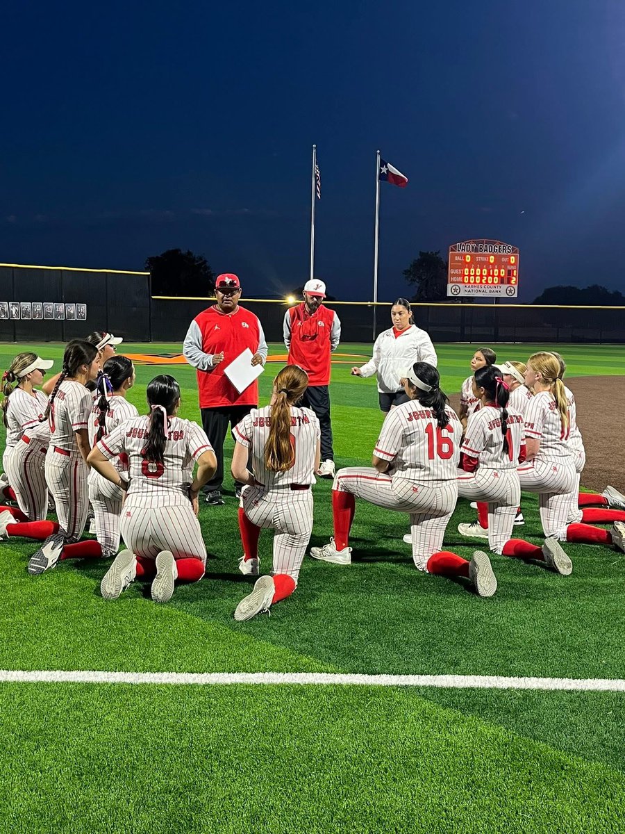 LinzySeiter2029's tweet photo. 🏆 Area Champs ❤️🥎
Proud. Grateful. Not done.

@JourdantonSB
@RuthlessDelgado
@ScoutSoftball 
#CPH 
#RuCrew https://t.co/PeutQhKhT8