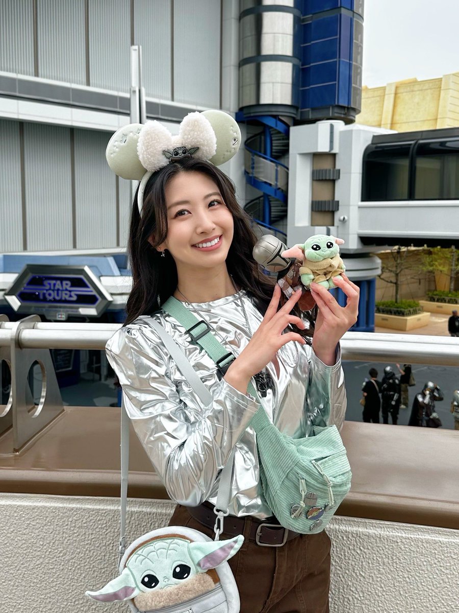 sasaluv_0114's tweet image. 明日のMay the 4th に合わせて #スターウォーズ 動画をTikTokに投稿しました🎥✨💚

我らの道！！
This is the way!!!

#TikTok vt.tiktok.com/ZS9HovmEB/

#starwars #maythe4thbewithyou