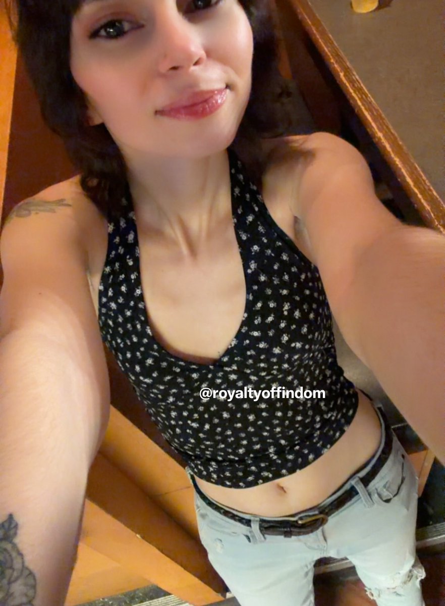Goddess Isabelle 🎀 tweet media
