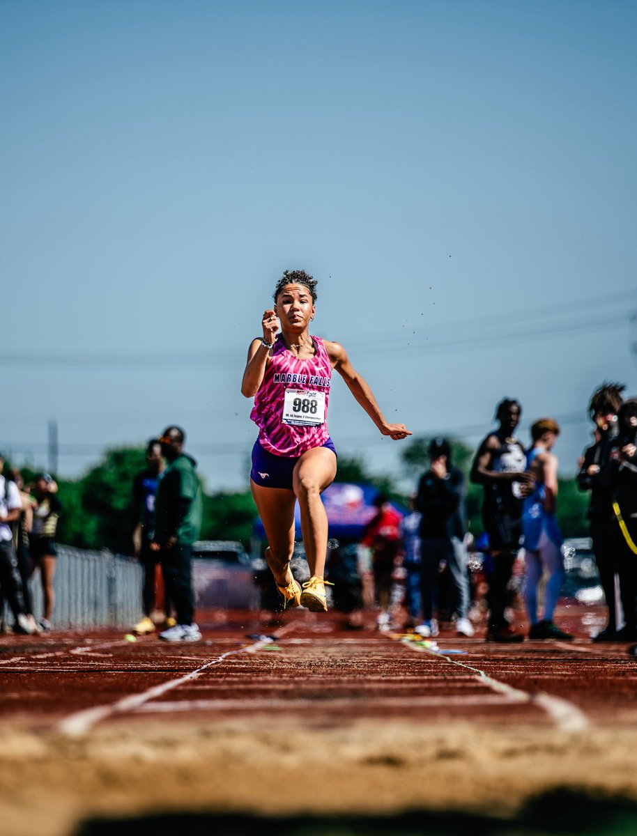 LAphotographytx's tweet image. Marble Falls Madison Cuplin wins long jump, triple jump and the 100m dash to advance to State. Congratulations! #trackandfield @MarbleFallsISD @BrandonOSports @PhilHicksETFS