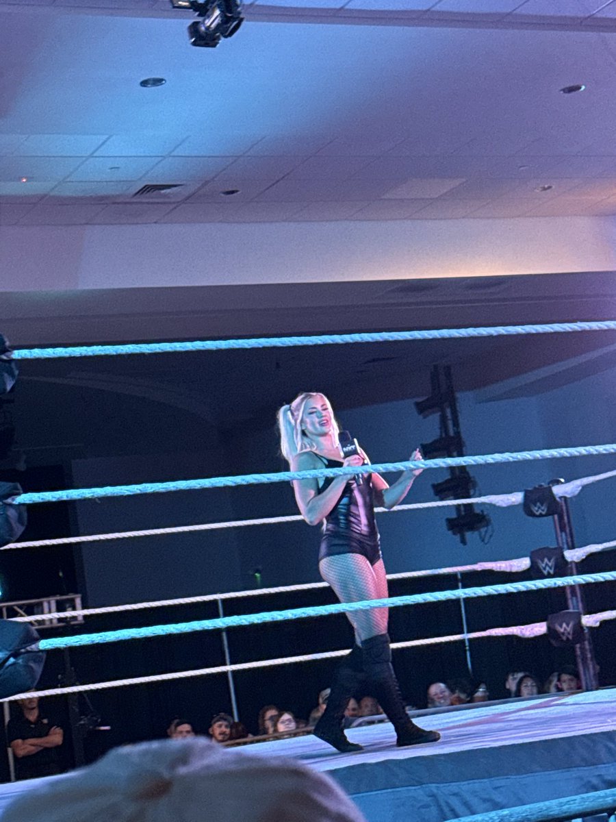 Slaterade963's tweet photo. Went to #NXTVenice tonight and got to see and meet all these amazing stars!!
@TatumPaxley @WWE_URIAH @LexisKingWWE @AriannaGraceWWE @STACKSwwe @LizzyRain_wwe @meghan_walker33 https://t.co/Z68ZPRvKYF