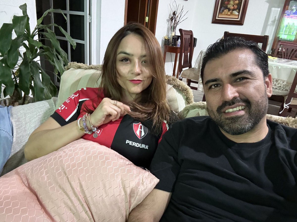 dvaquerock's tweet photo. #QuienPegaPrimero @canal5_Televisa @TUDNMEX  @Vix @AtlasFC  vs @CruzAzul https://t.co/e2H6Ufr7Ey