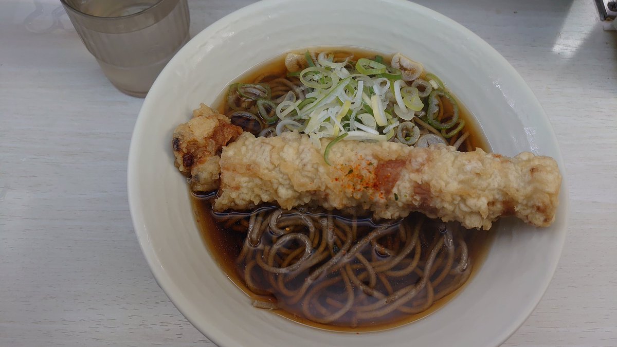 品川駅でお昼
駅そばはどことなく美味しく感じる…(´∇｀)