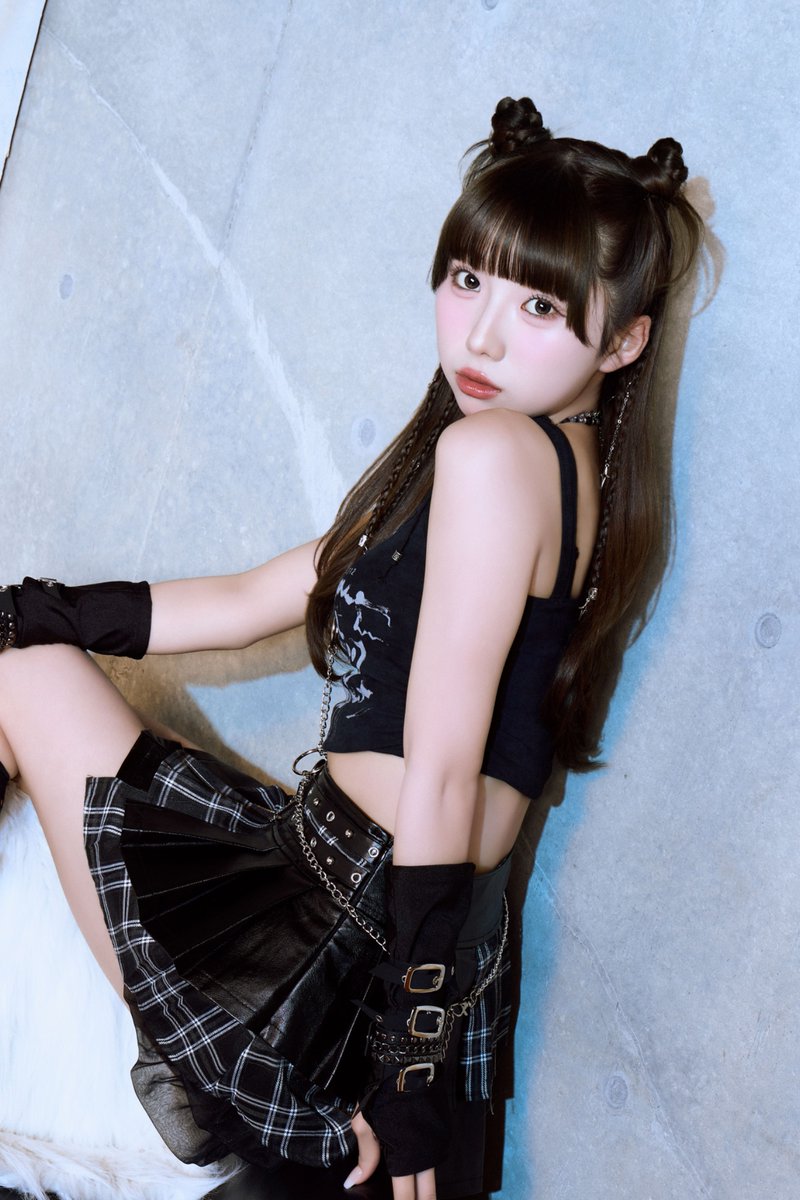 MAGiPUNofficial's tweet photo. ♦︎•♣︎•━━━━
　#マジカルパンチライン
　　New Artist Photo
　　　　　　━━━━•♠︎•♥︎

吉澤悠華 @Haru_Yoshizawa 
益田珠希 @TamakiMasudaBox 
山本花奈 @Hana_MAGiPUN 
宇佐美空来 @sora_usami_box 

#マジパン https://t.co/NrPT6QfZEj