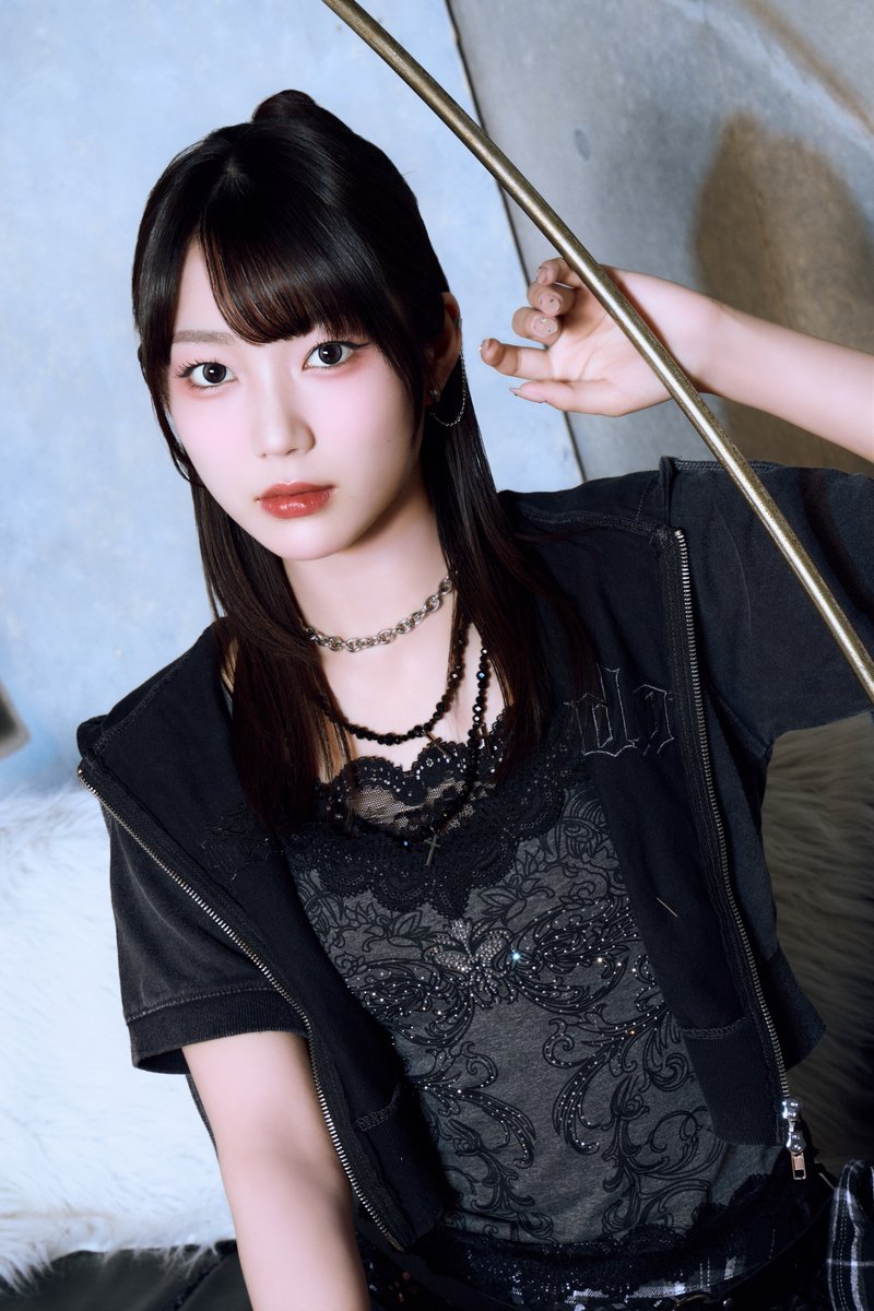 MAGiPUNofficial's tweet photo. ♦︎•♣︎•━━━━
　#マジカルパンチライン
　　New Artist Photo
　　　　　　━━━━•♠︎•♥︎

吉澤悠華 @Haru_Yoshizawa 
益田珠希 @TamakiMasudaBox 
山本花奈 @Hana_MAGiPUN 
宇佐美空来 @sora_usami_box 

#マジパン https://t.co/NrPT6QfZEj