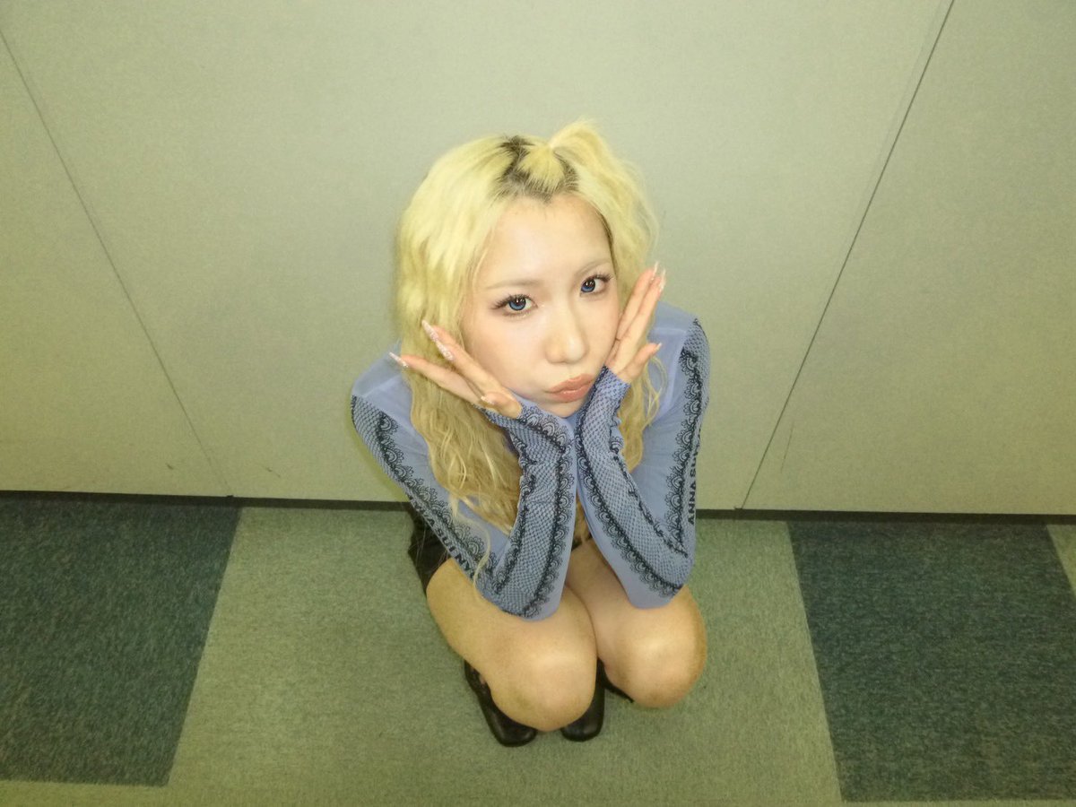MAYU tweet media
