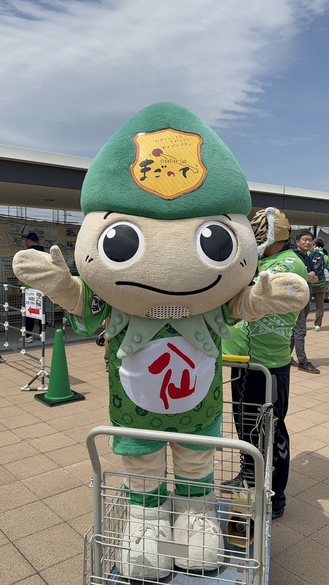みそぱん tweet media