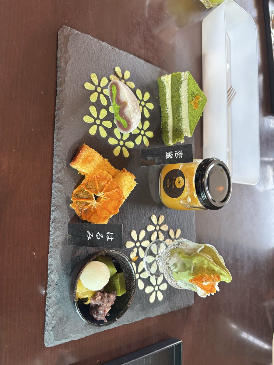 ほわいと tweet media