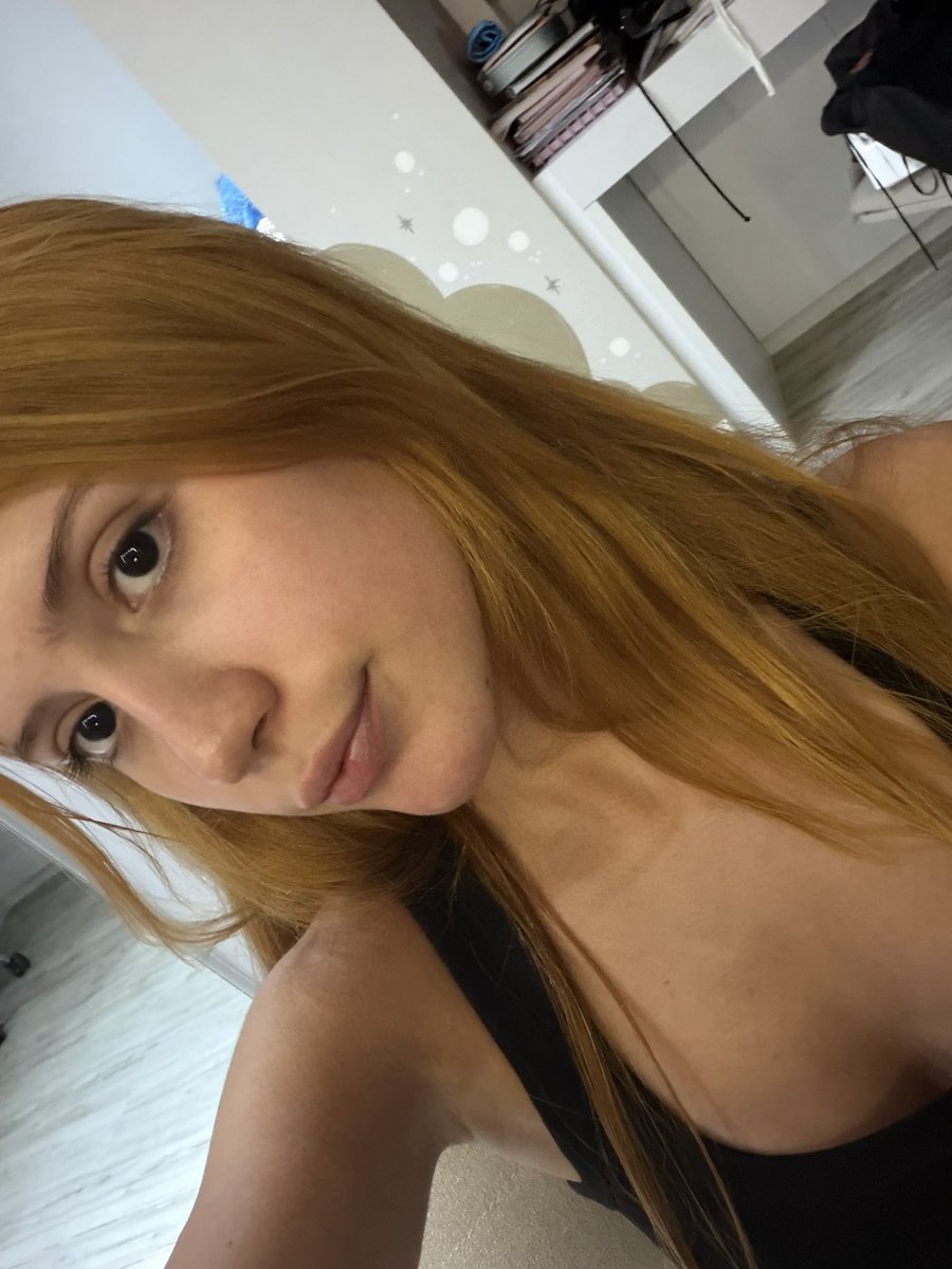 liz tweet media