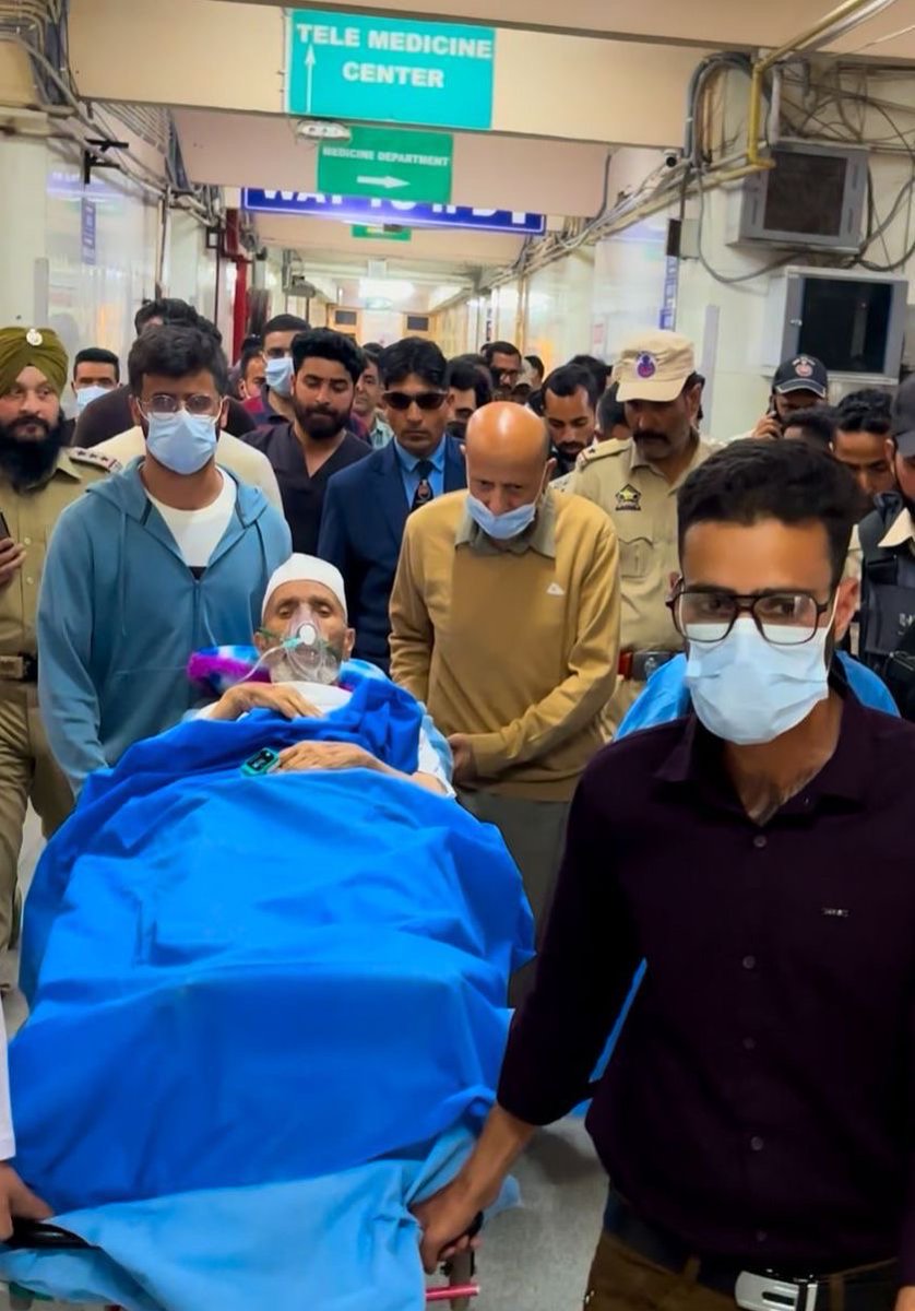 RisingKashmir's tweet photo. #MP #ErRashid’s Father Shifted to #AIIMSDelhi: #AIP
https://t.co/JcazLojz1u https://t.co/s7oKnHXDqc