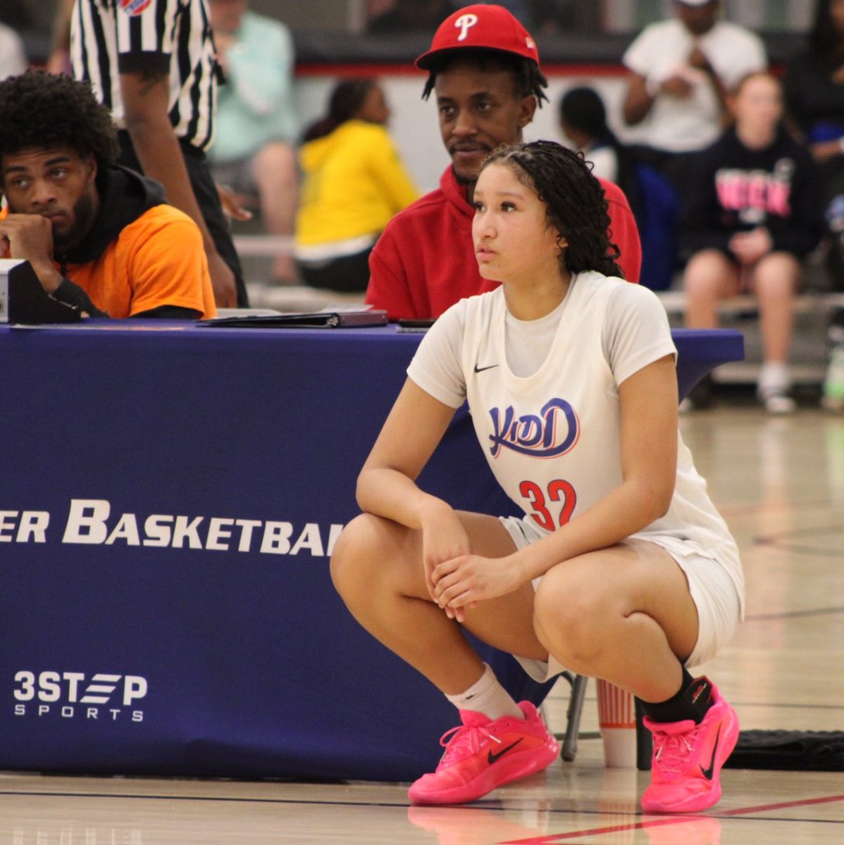 RayleighW10's tweet photo. New Beginnings 🏀💙📈 @TeamKiddTexas https://t.co/SsbvfNsrSq