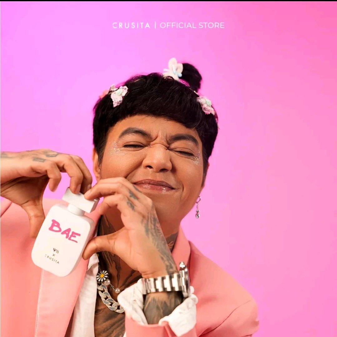 iyacih's tweet photo. bener bener ya lu rab
ngeluarin parfum , sekali semprot wanginya nyebar kemana mana 😫 https://t.co/ctEGuZirKS