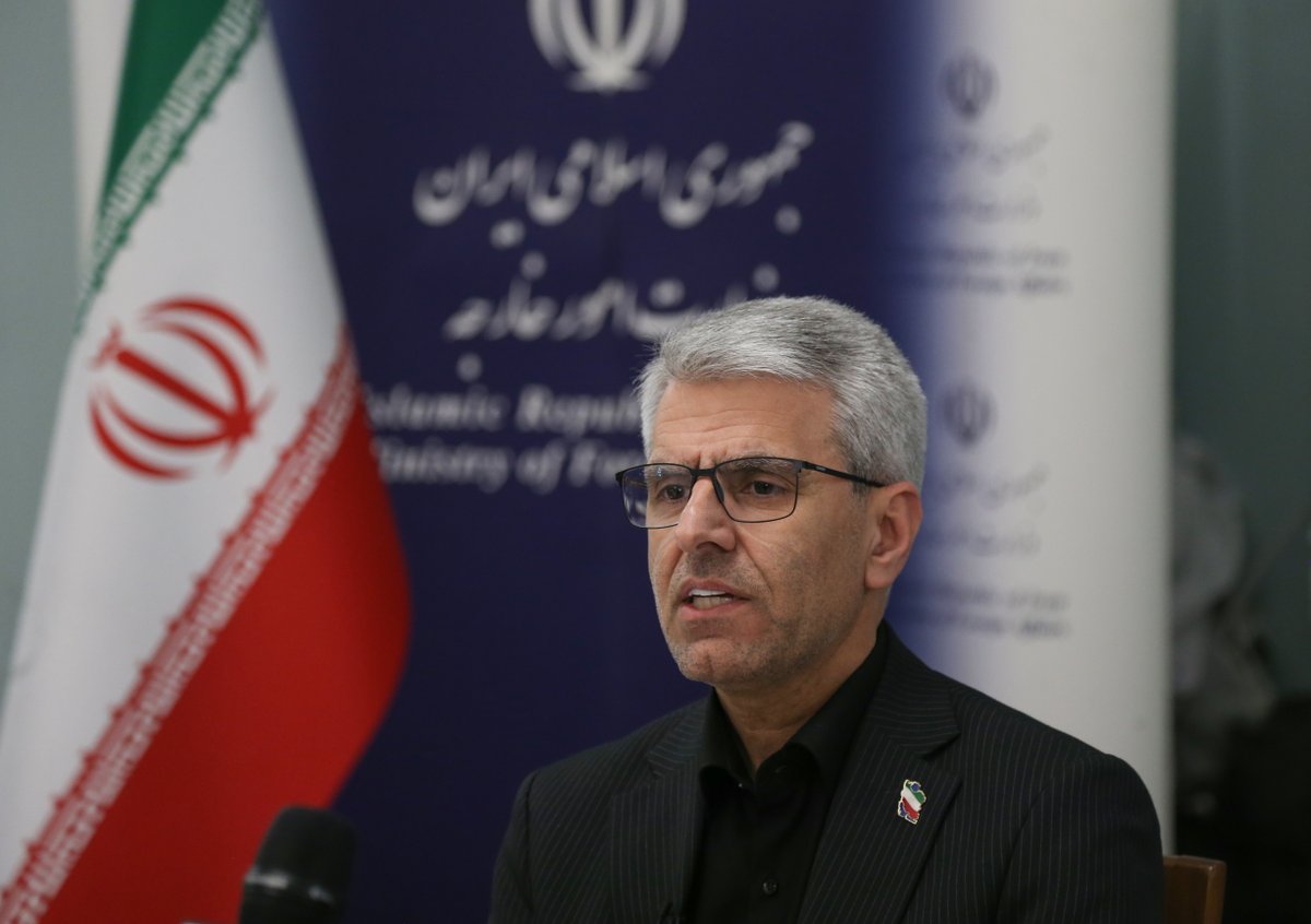 ChinaDaily's tweet image. #Iran's Foreign Ministry spokesman Esmaeil Baghaei on Saturday condemned #US President #DonaldTrump's remarks that called the US seizure of Iranian vessels "piracy".