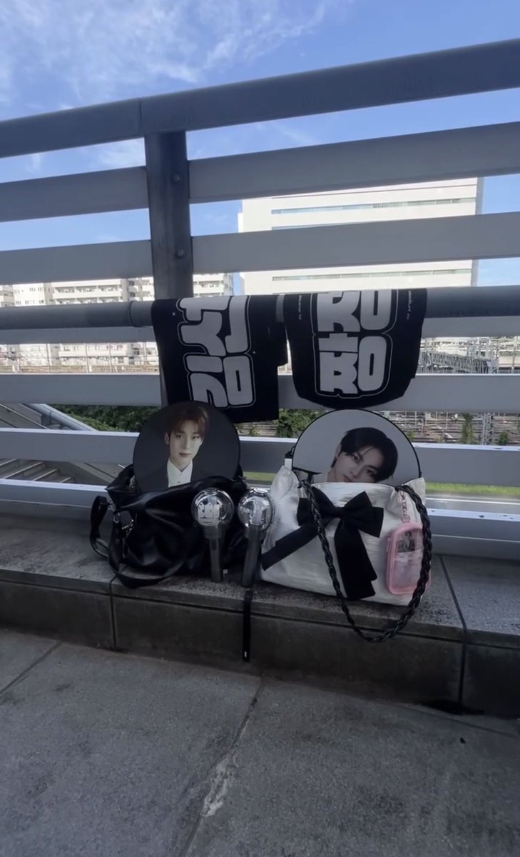 ❤︎ tweet media