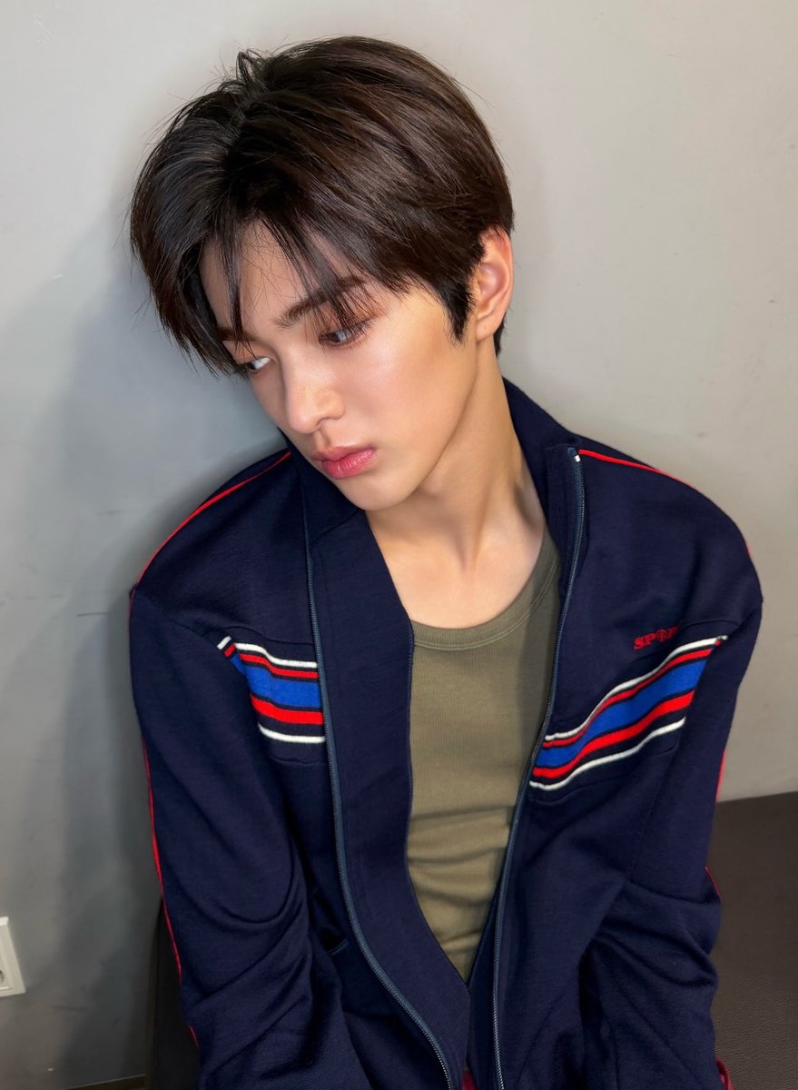 keonho pics tweet media